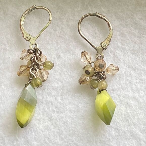 Green dangle teardrop Silver Tone Pierced chandelier Earrings - Picture 1 of 7